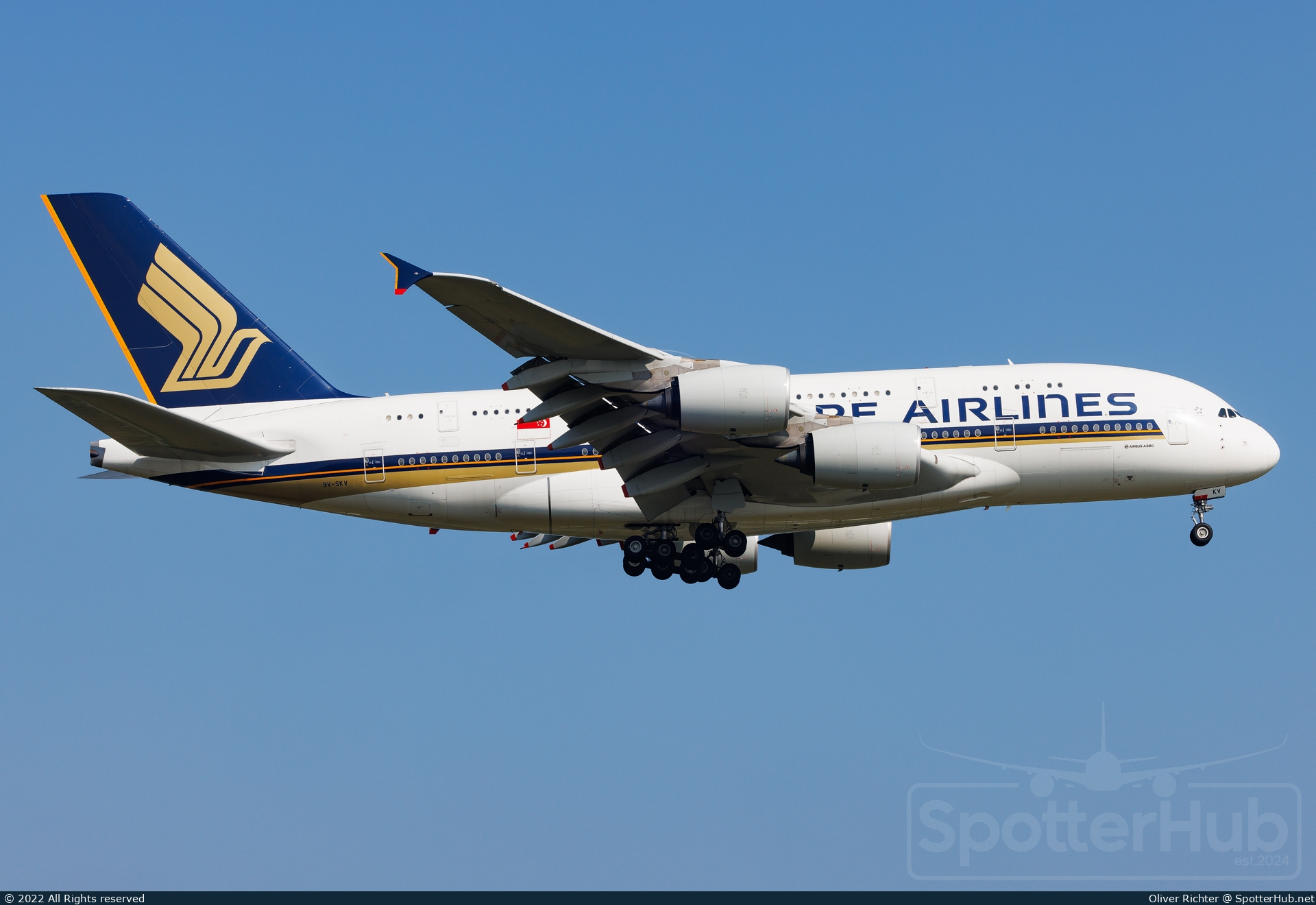 Photo of 9V-SKV - Airbus A380-841 operated by Singapore Airlines