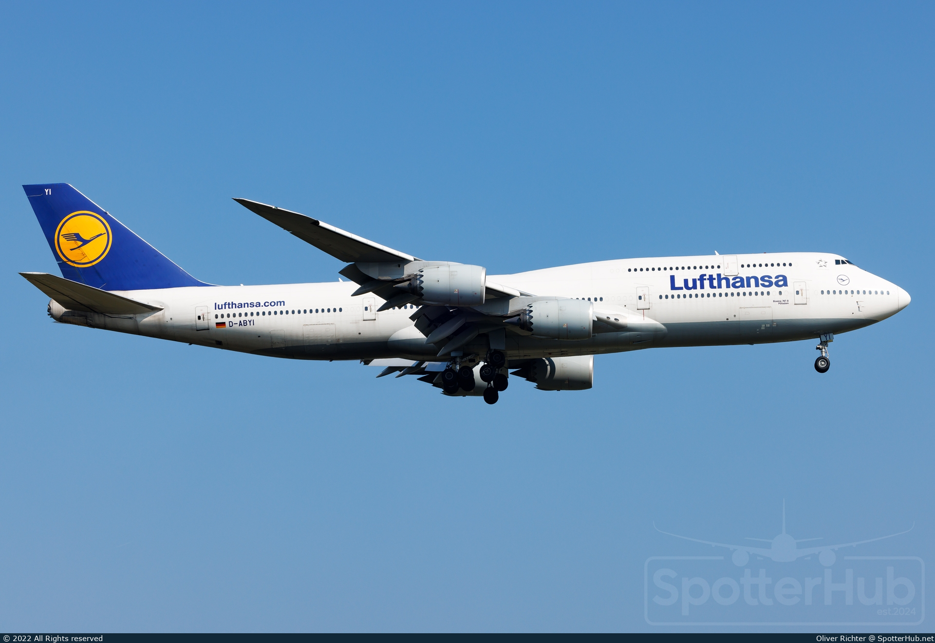 Photo of D-ABYI - Boeing 747-830 operated by Lufthansa