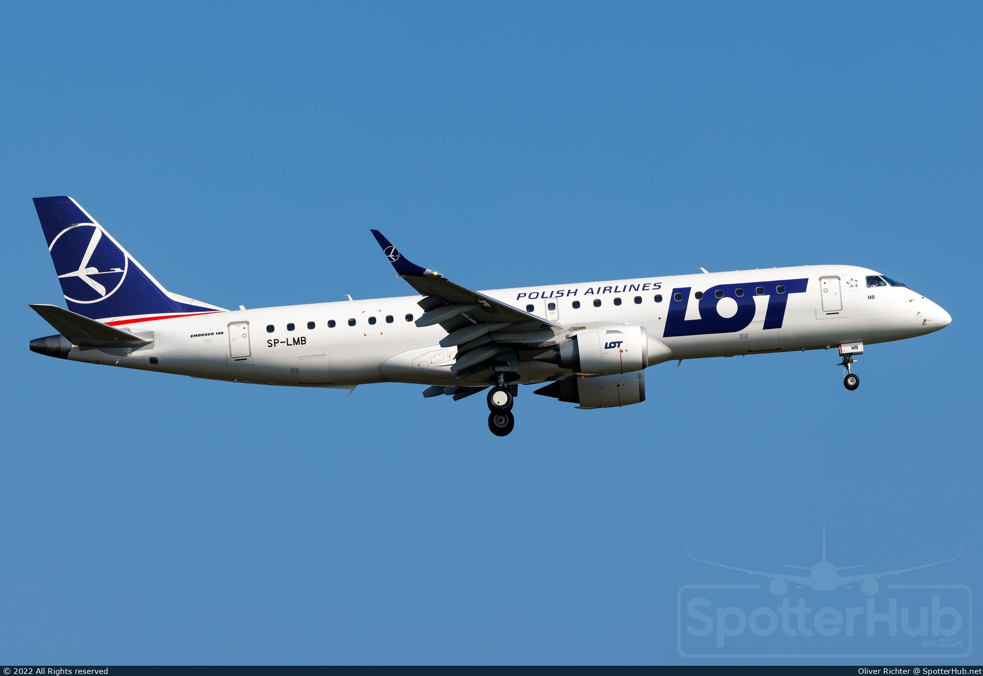 Photo of SP-LMB - Embraer ERJ-190STD operated by LOT Polish Airlines