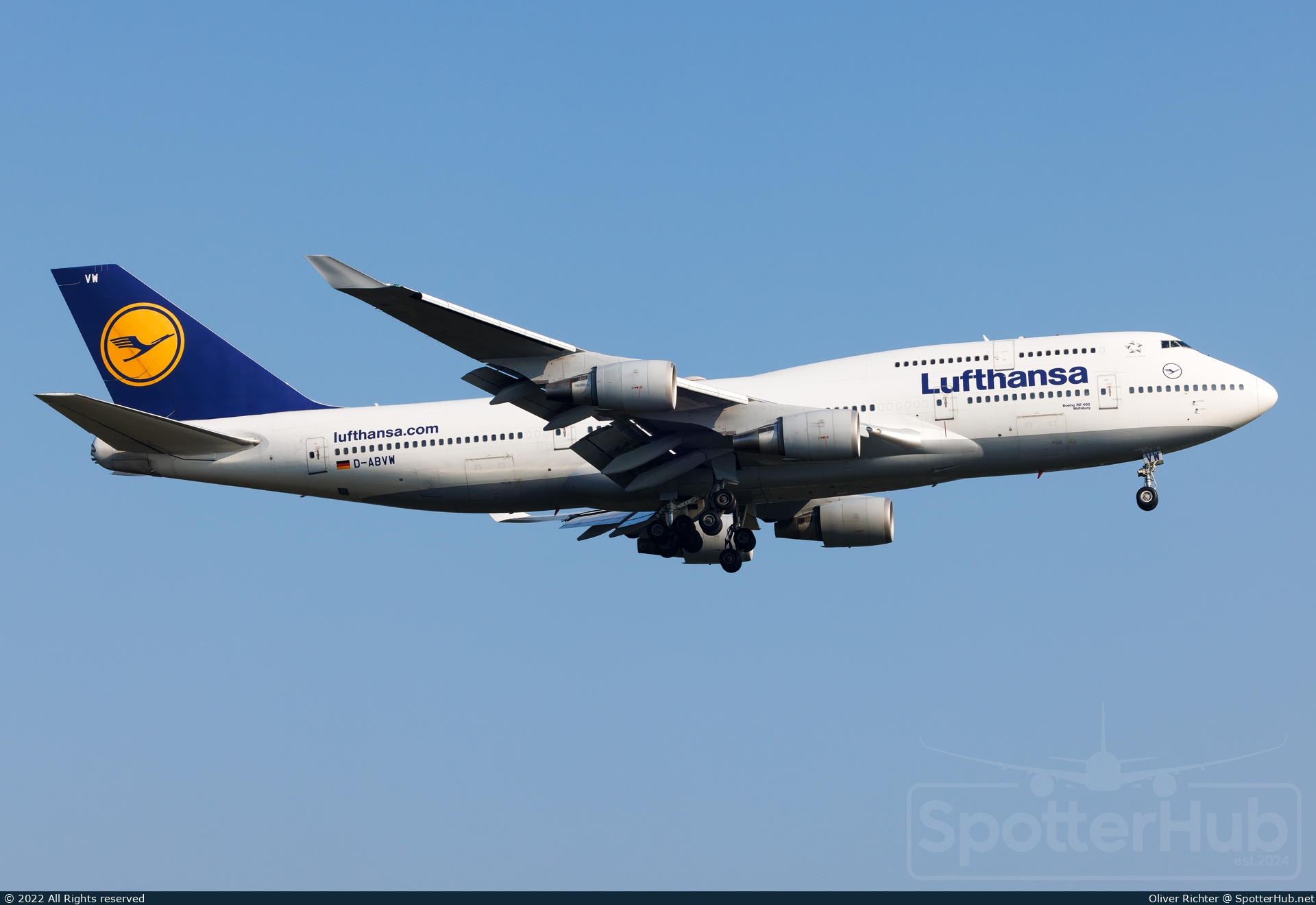 Photo of D-ABVW - Boeing 747-430 operated by Lufthansa