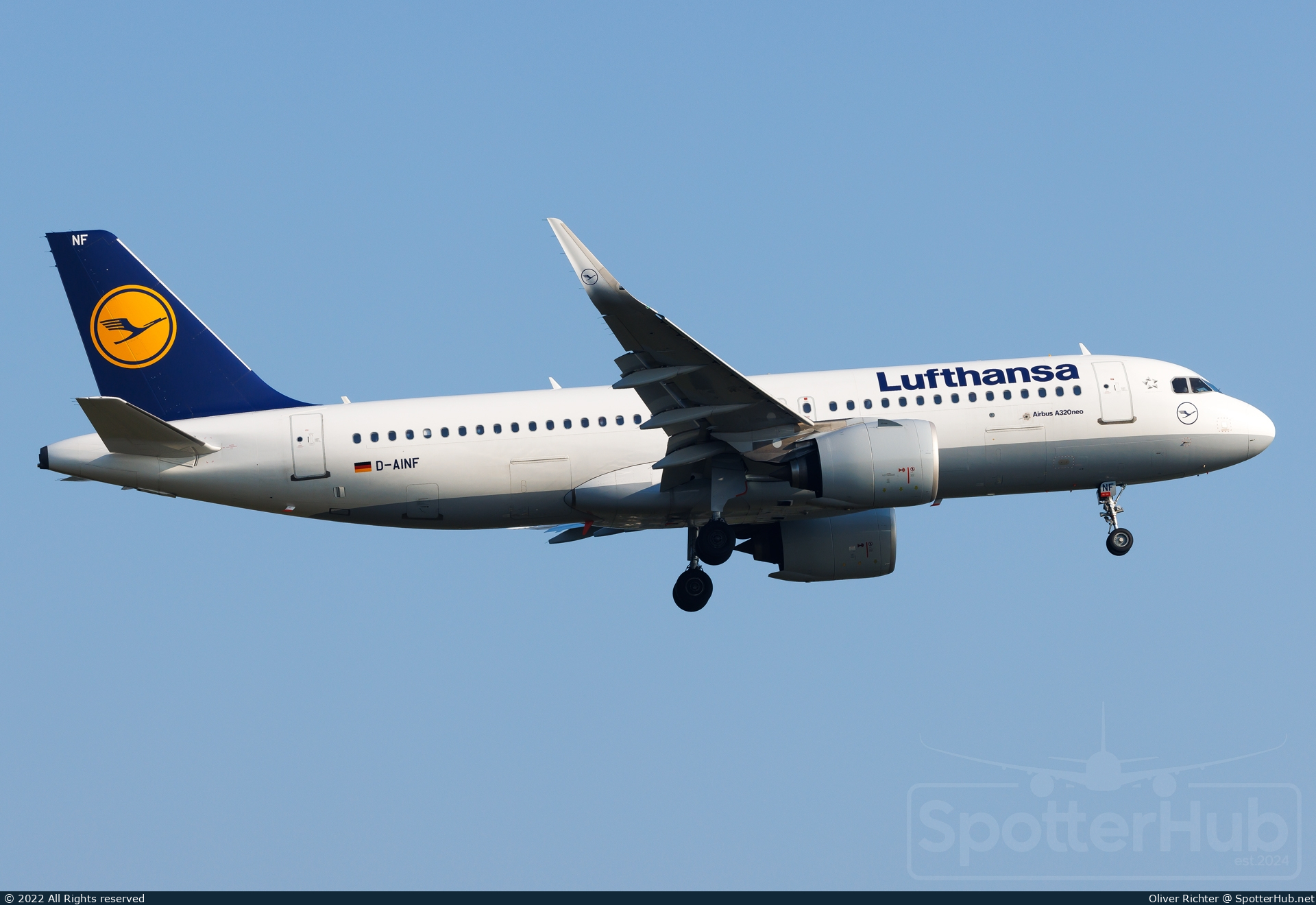 Photo of D-AINF - Airbus A320-271N operated by Lufthansa