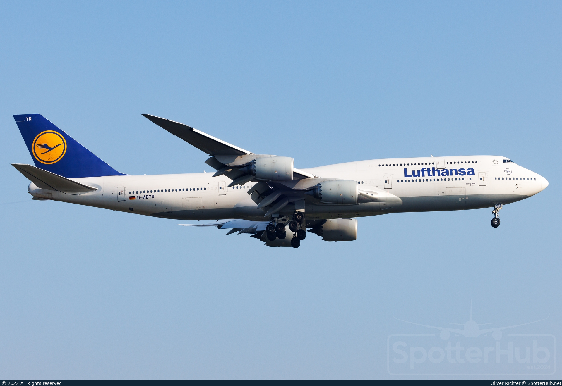 Photo of D-ABYR - Boeing 747-830 operated by Lufthansa