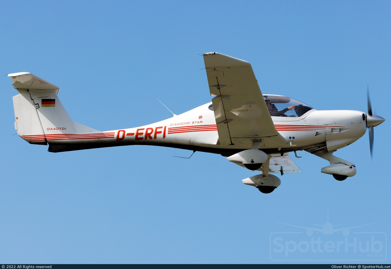 Photo of D-ERFI - Diamond DA40 Diamond Star TDI operated by Flugsportzentrum Tirol