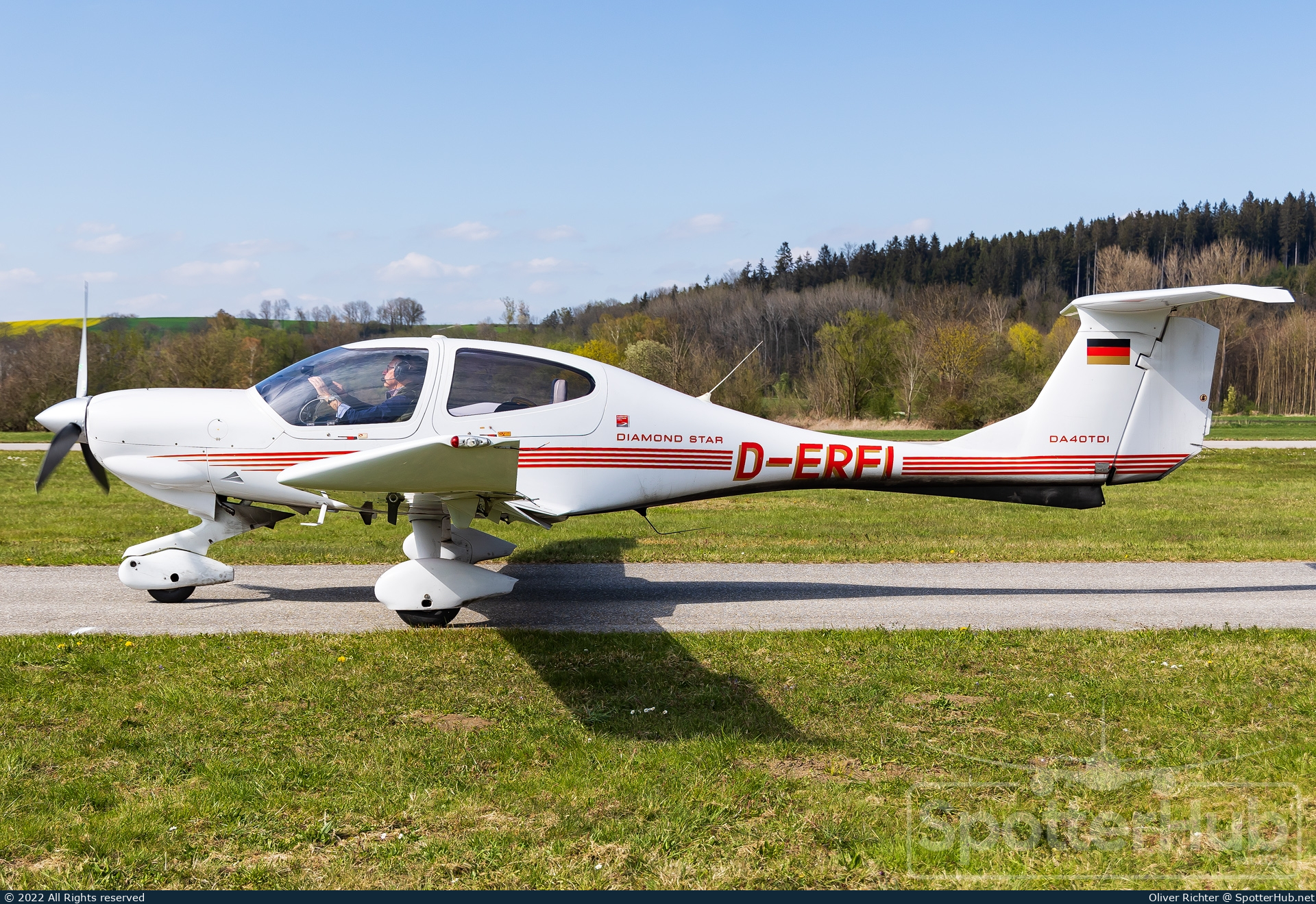 Photo of D-ERFI - Diamond DA40 Diamond Star TDI operated by Flugsportzentrum Tirol