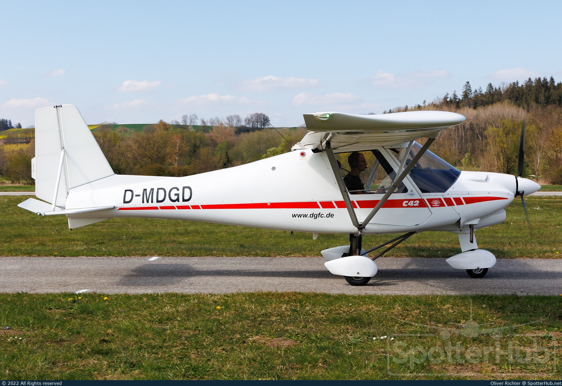 Photo of D-MDGD - Comco Ikarus C42 operated by DGFC Rottal-Inn