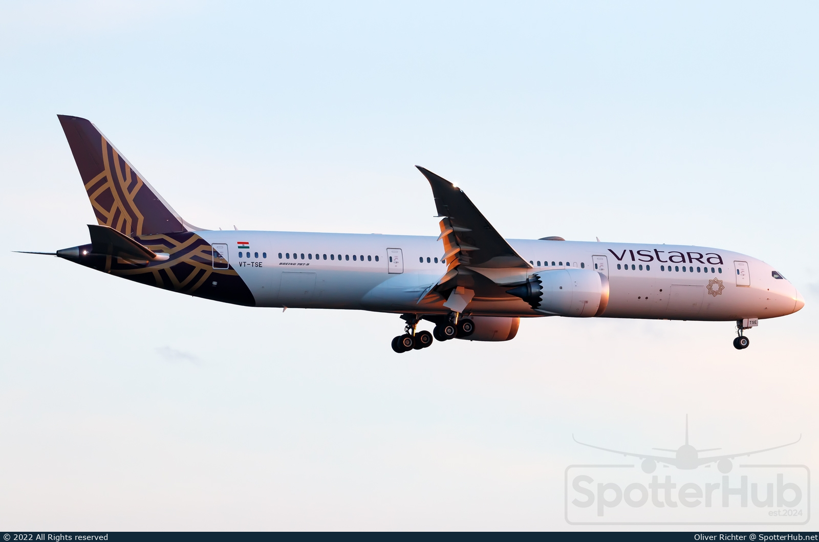 Photo of VT-TSE - Boeing 787-9 Dreamliner operated by Vistara