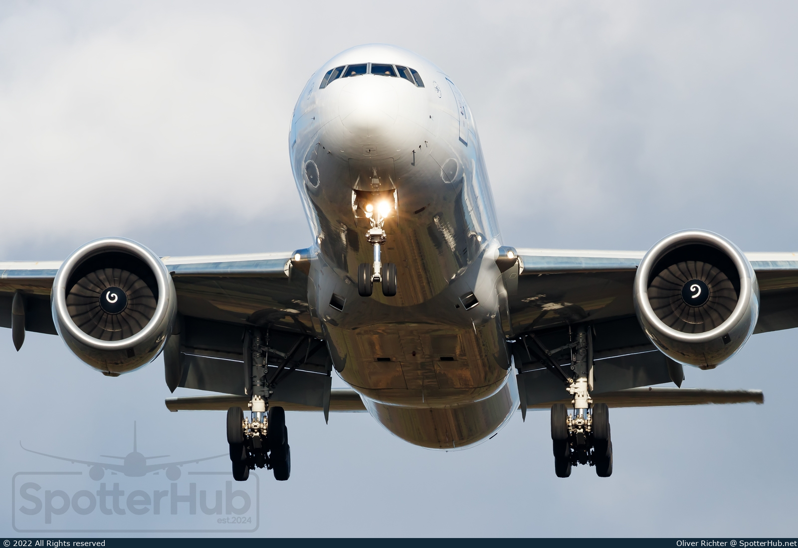 Photo of B-220E - Boeing 777-F operated by China Cargo Airlines