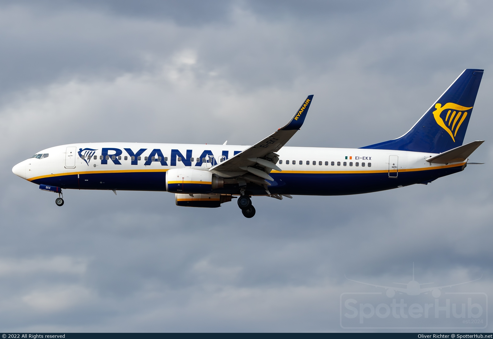 Photo of EI-EKX - Boeing 737-8AS operated by Ryanair