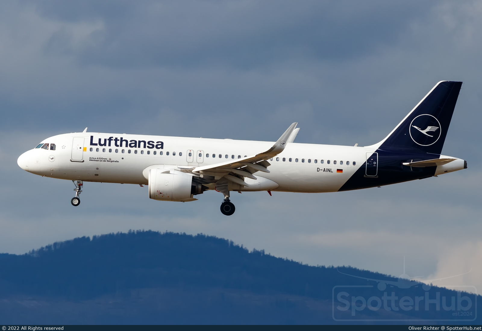 Photo of D-AINL - Airbus A320-271N operated by Lufthansa