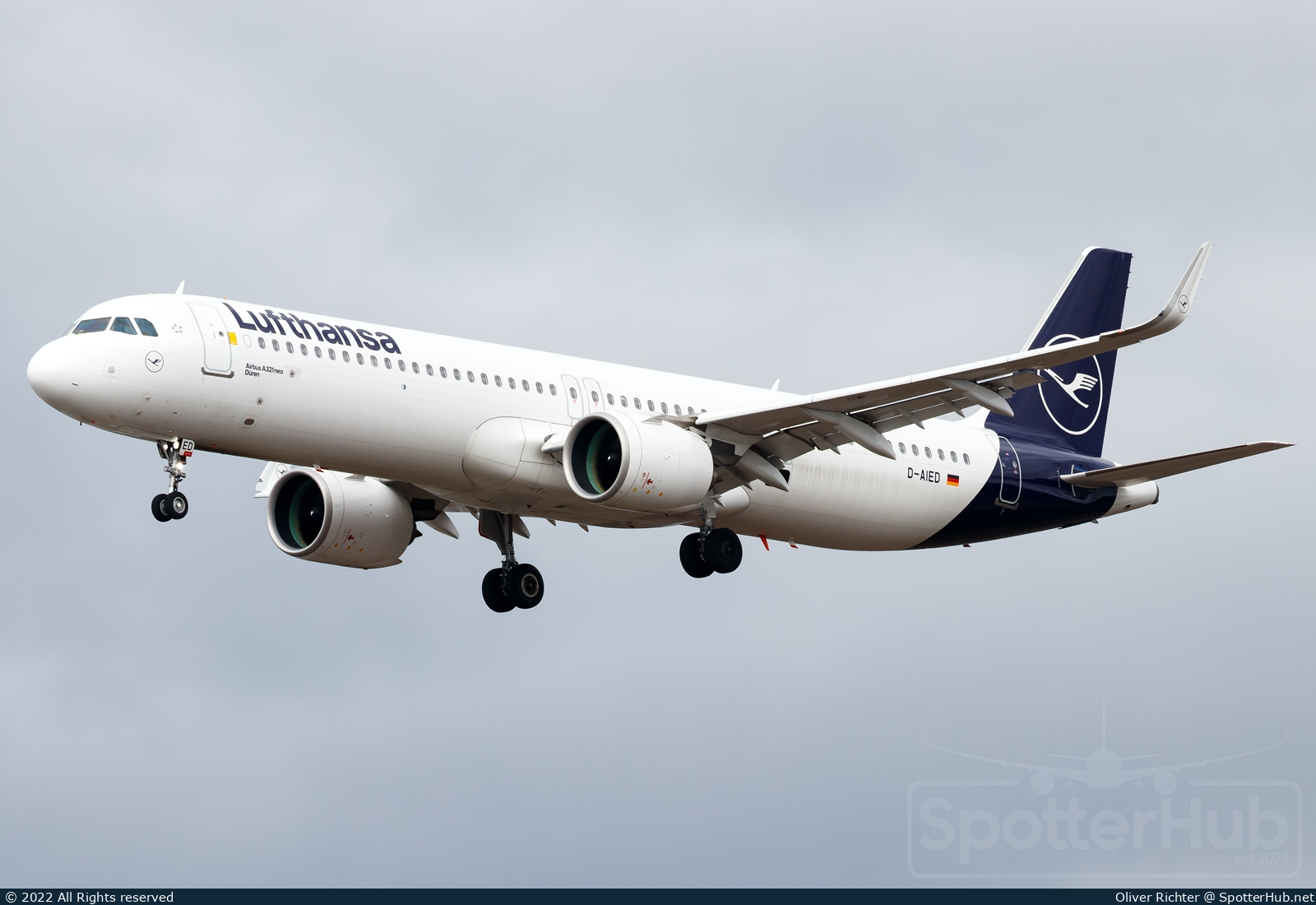 Photo of D-AIED - Airbus A321-271NX operated by Lufthansa