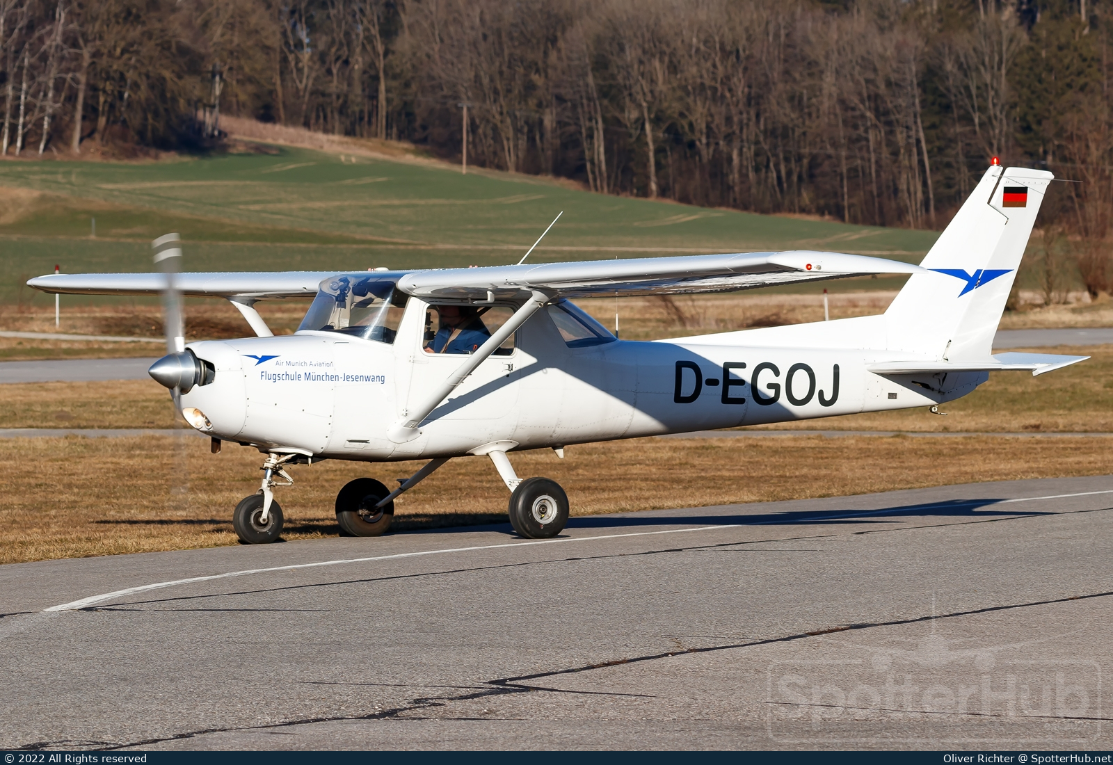 Photo of D-EGOJ - Reims-Cessna F152 operated by Air Munich Aviation - Flugschule Jesenwang