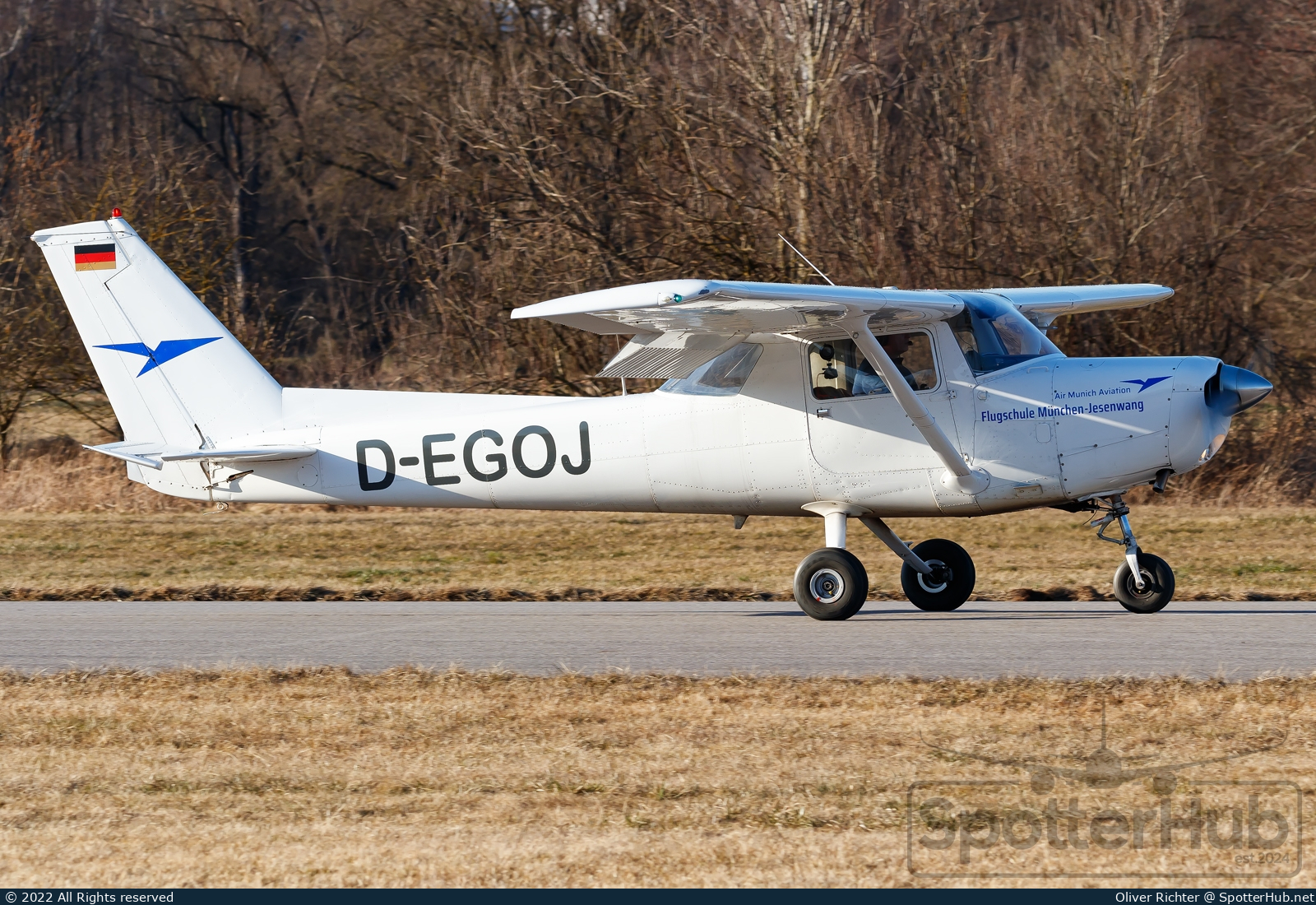 Photo of D-EGOJ - Reims-Cessna F152 operated by Air Munich Aviation - Flugschule Jesenwang