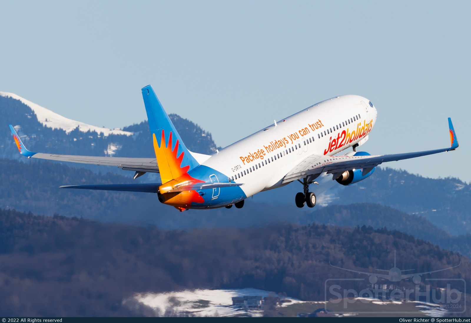 Photo of G-DRTA - Boeing 737-85P operated by Jet2