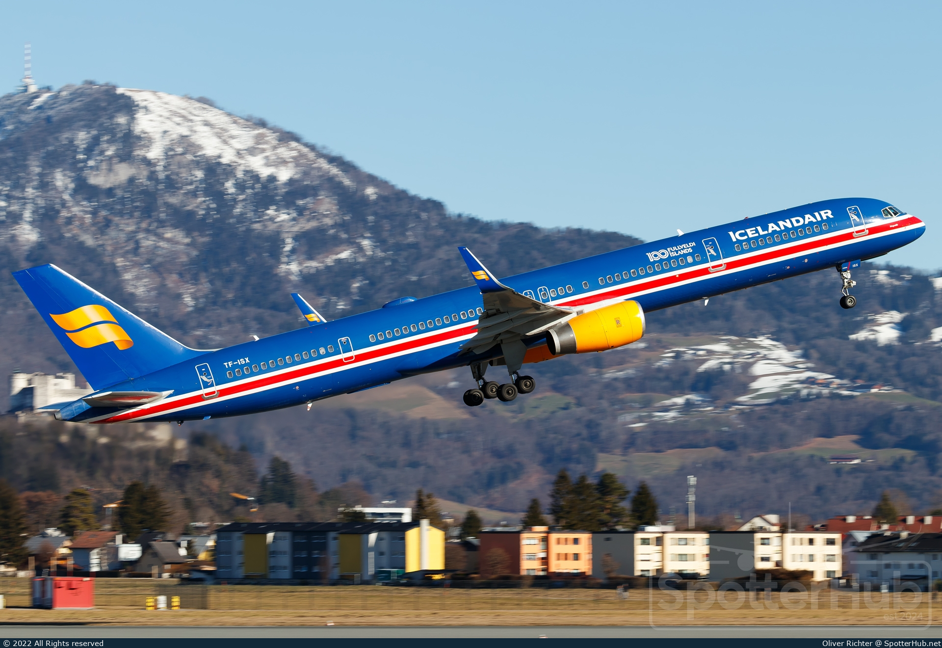 Photo of TF-ISX - Boeing 757-3E7 operated by Icelandair