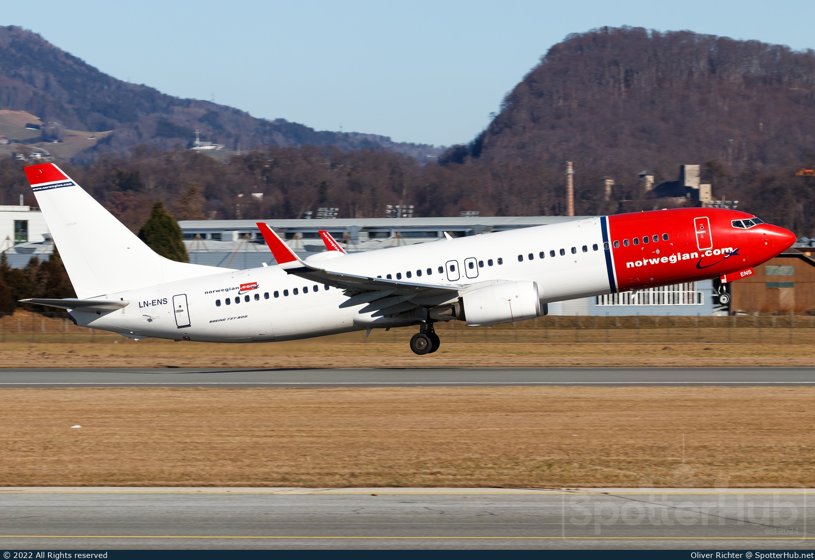 Photo of LN-ENS - Boeing 737-8JP operated by Norwegian Air Shuttle