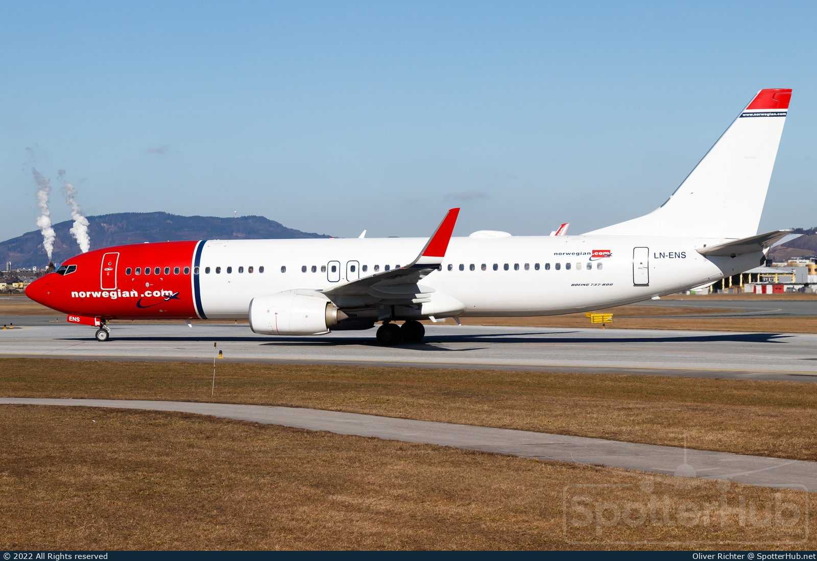 Photo of LN-ENS - Boeing 737-8JP operated by Norwegian Air Shuttle