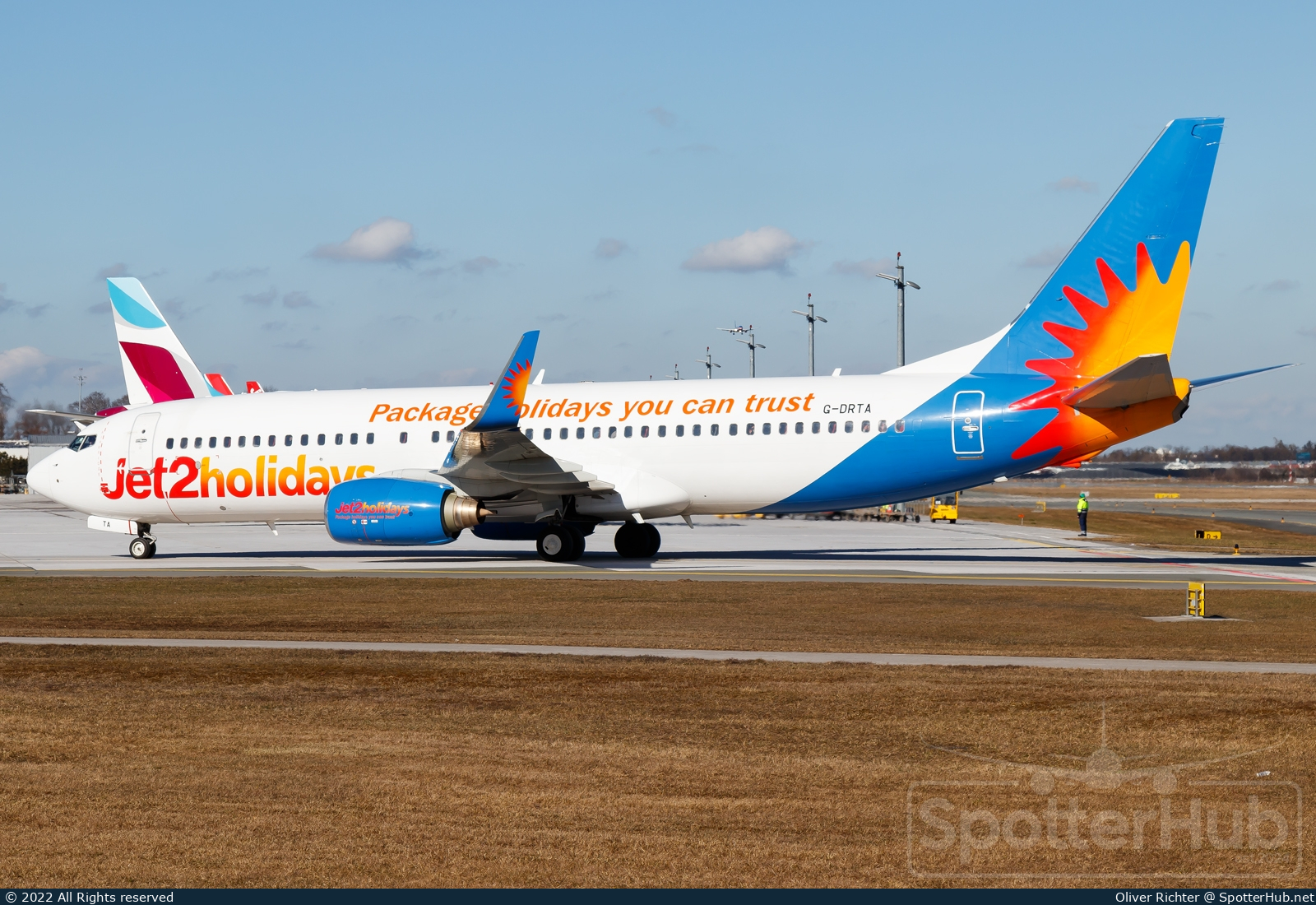 Photo of G-DRTA - Boeing 737-85P operated by Jet2