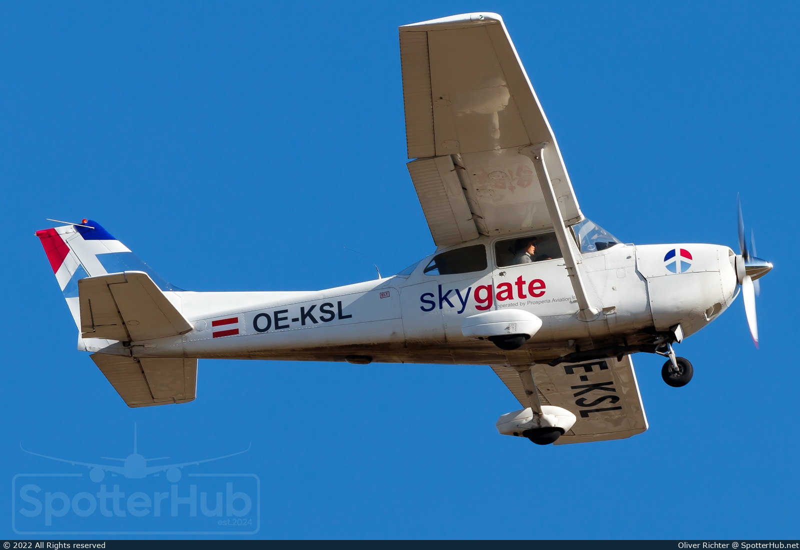 Photo of OE-KSL - Reims-Cessna FR172K Hawk XP operated by Prosperia Aviation Academy