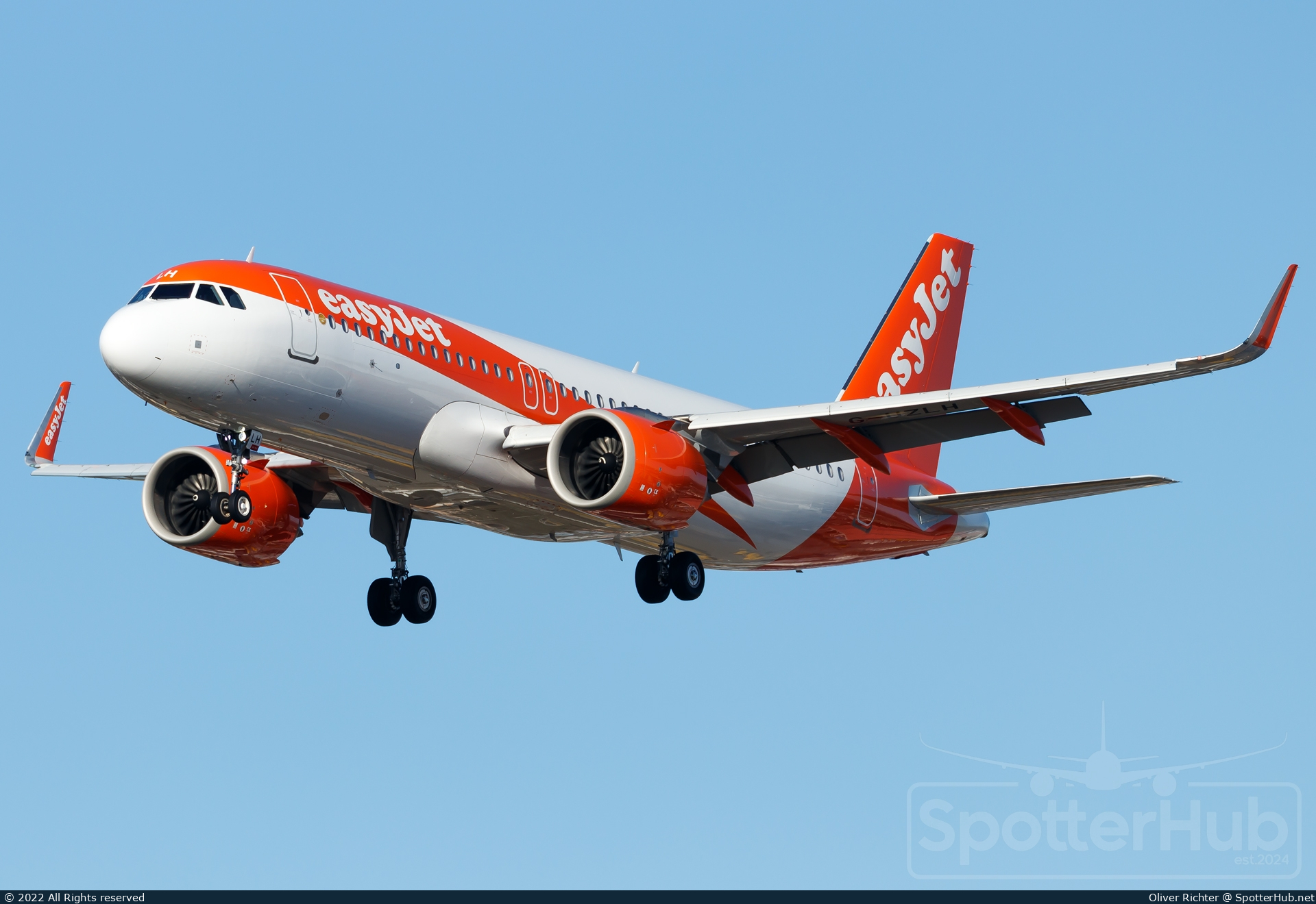 Photo of G-UZLH - Airbus A320-251N operated by easyJet
