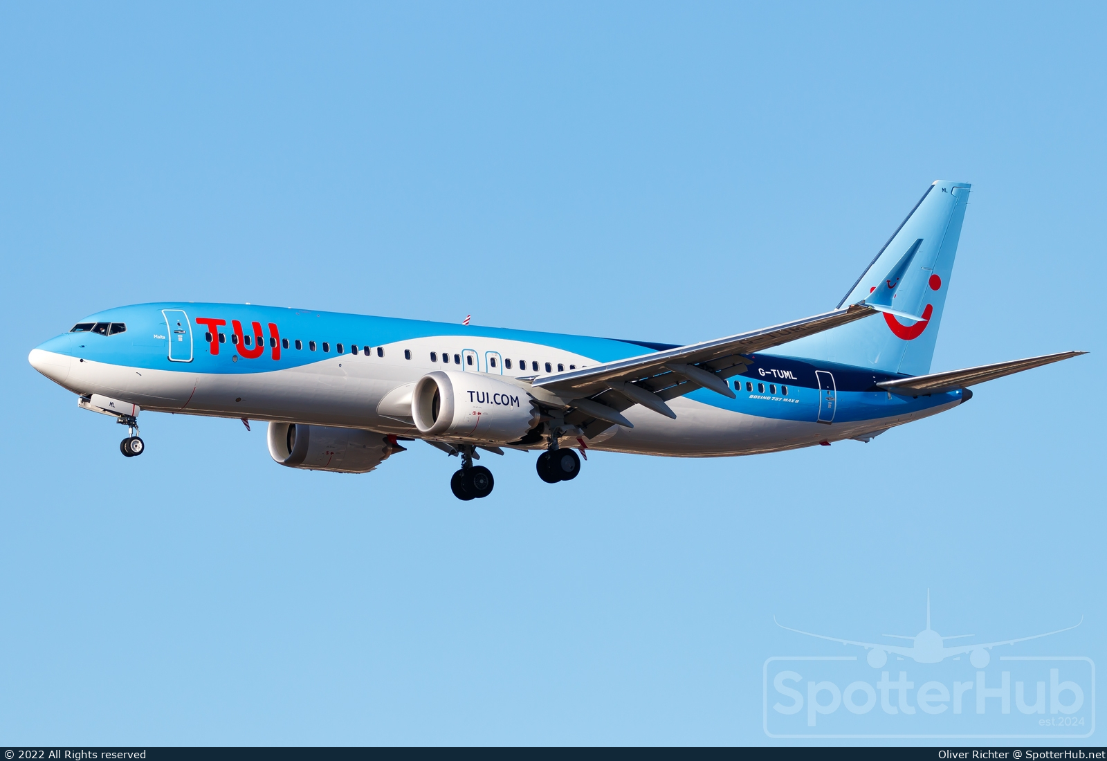 Photo of G-TUML - Boeing 737 MAX 8 operated by TUI Airways