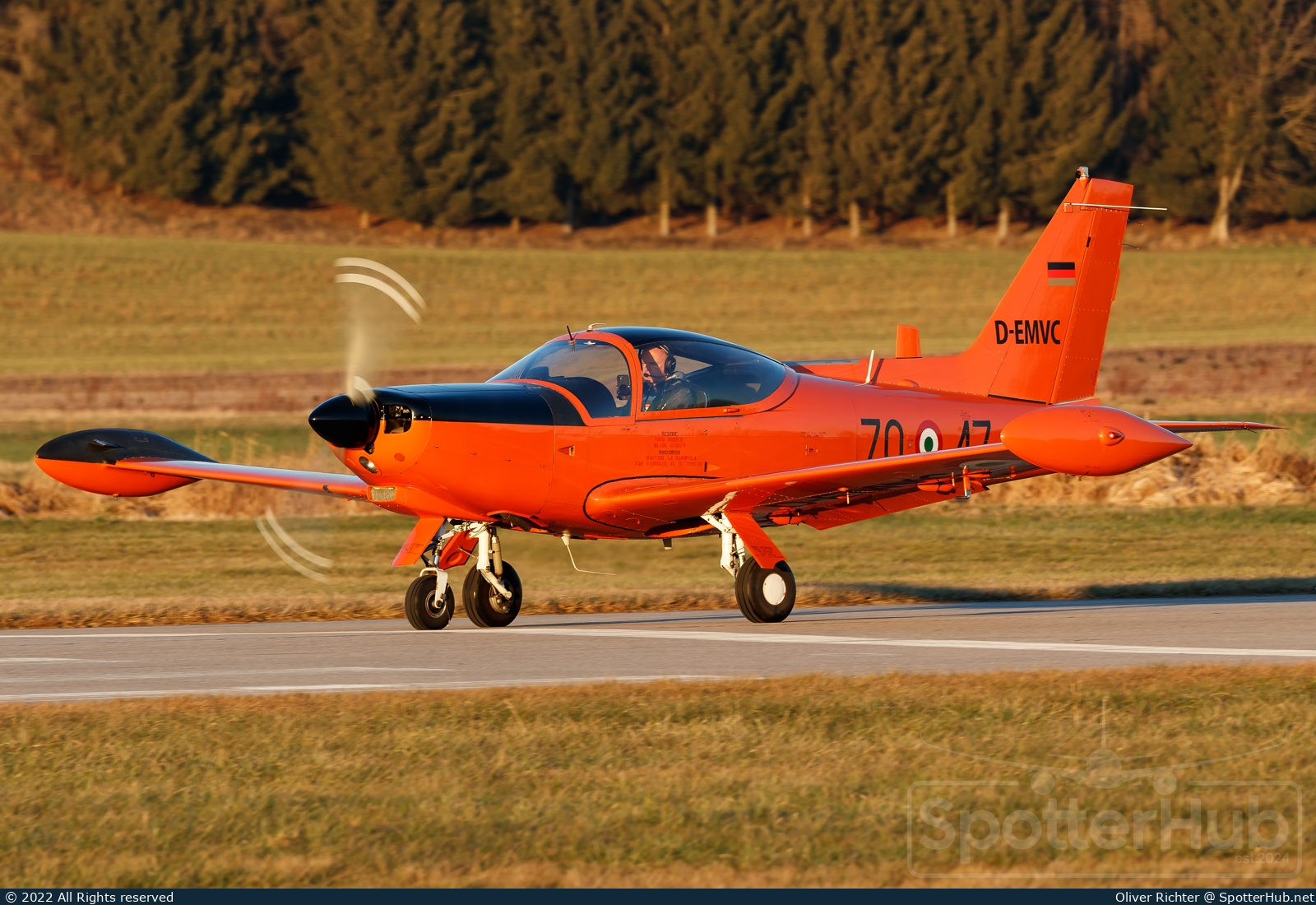 Photo of D-EMVC - SIAI-Marchetti SF.260AM operated by Private
