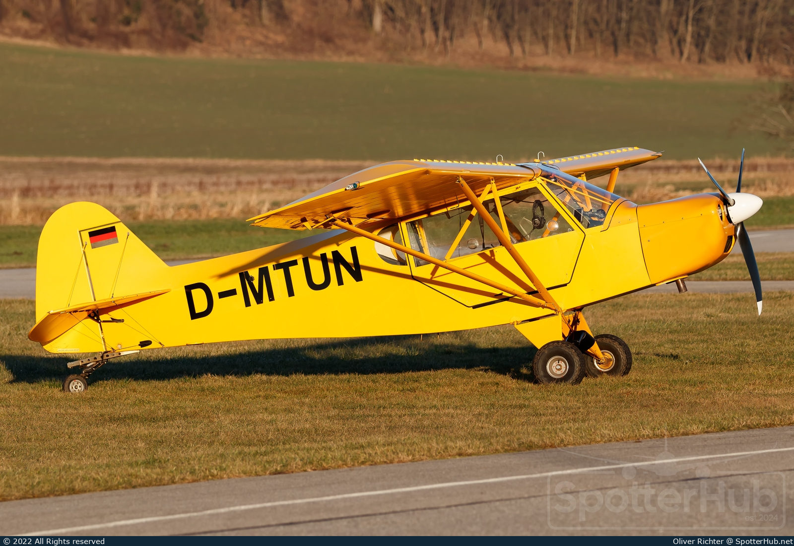 Photo of D-MTUN - Zlin Savage Classic operated by Fliegerclub Condor