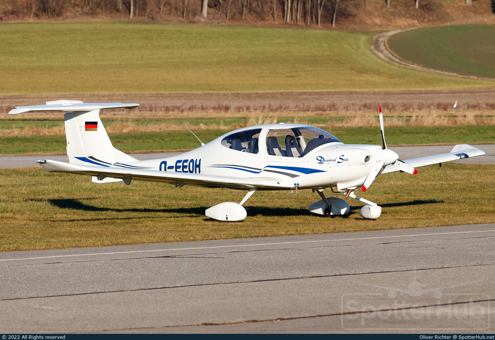 Photo of D-EEOH - Diamond DA40 Diamond Star operated by Private