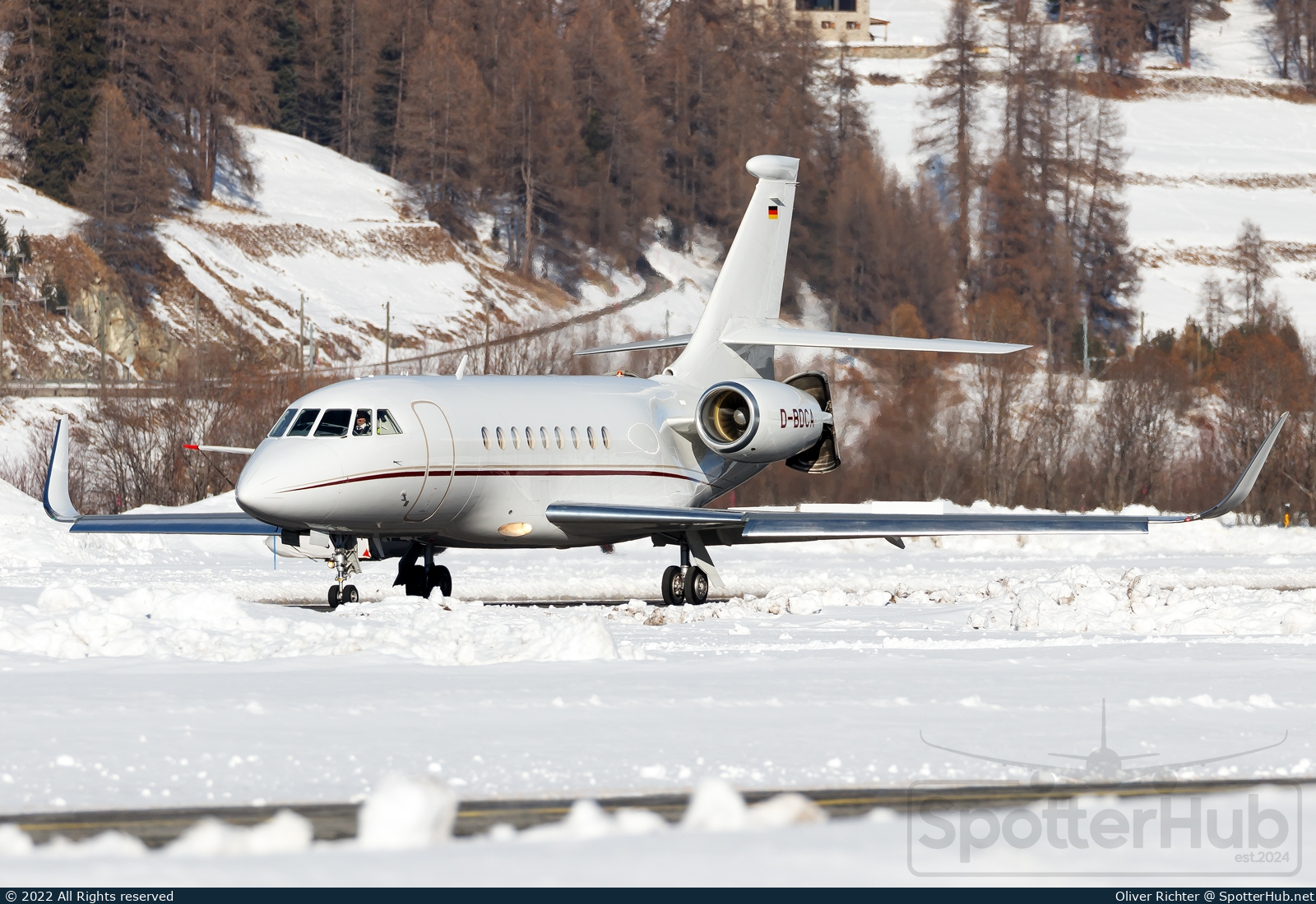 Photo of D-BDCA - Dassault Falcon 2000LX operated by DC Aviation