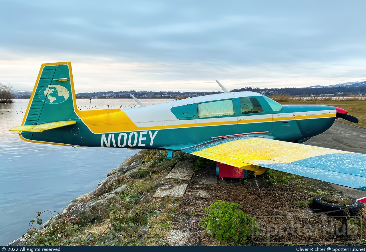 Photo of N100EY - Mooney M20K 231 operated by Private