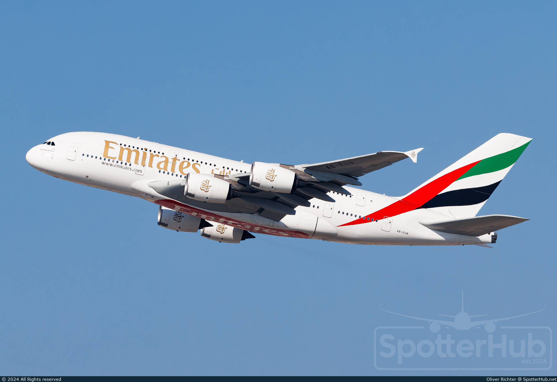 Photo of A6-EUN - Airbus A380-842 operated by Emirates