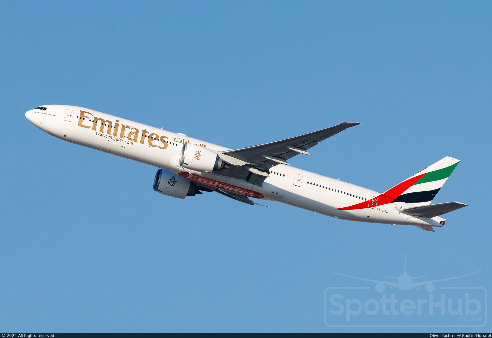 Photo of A6-EGJ - Boeing 777-31H(ER) operated by Emirates