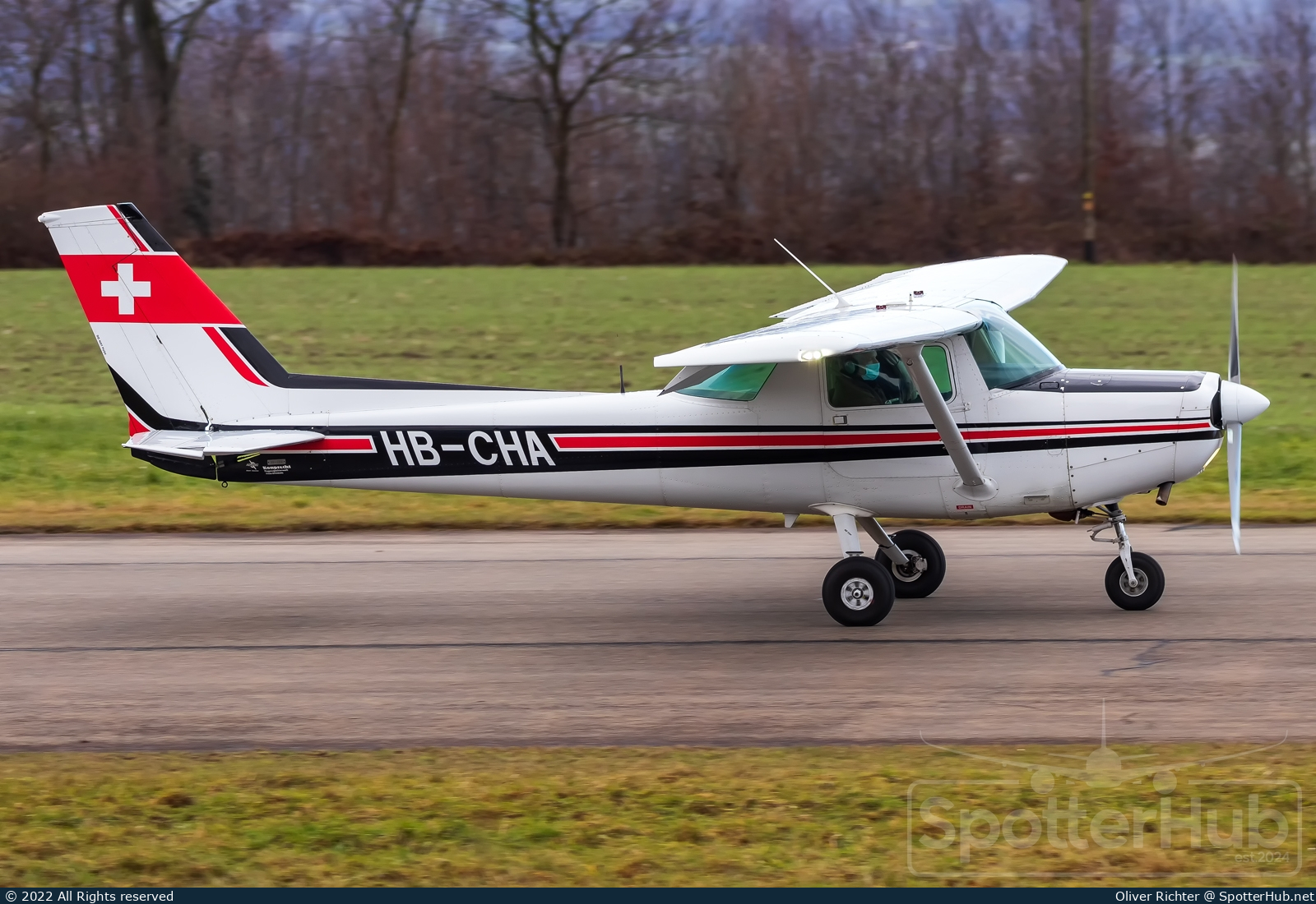 Photo of HB-CHA - Reims-Cessna F152 operated by AéroFormation