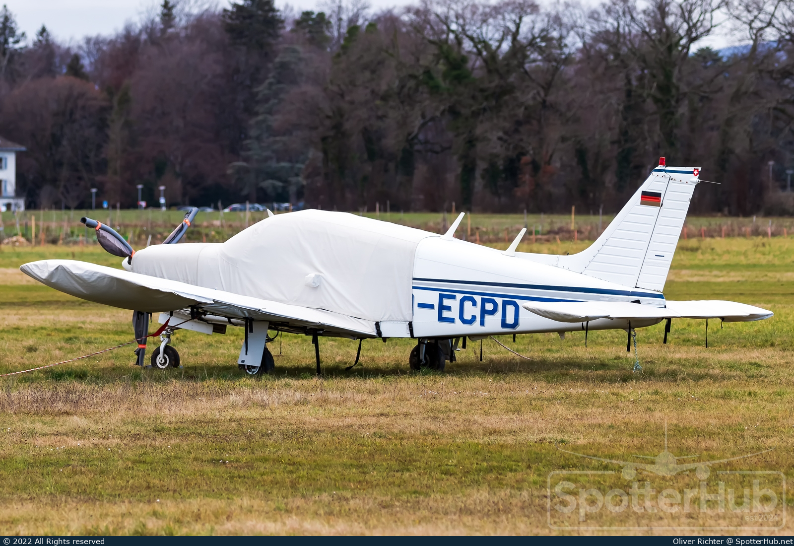 Photo of D-ECPD - Piper PA-28R-200 Cherokee Arrow II operated by Private
