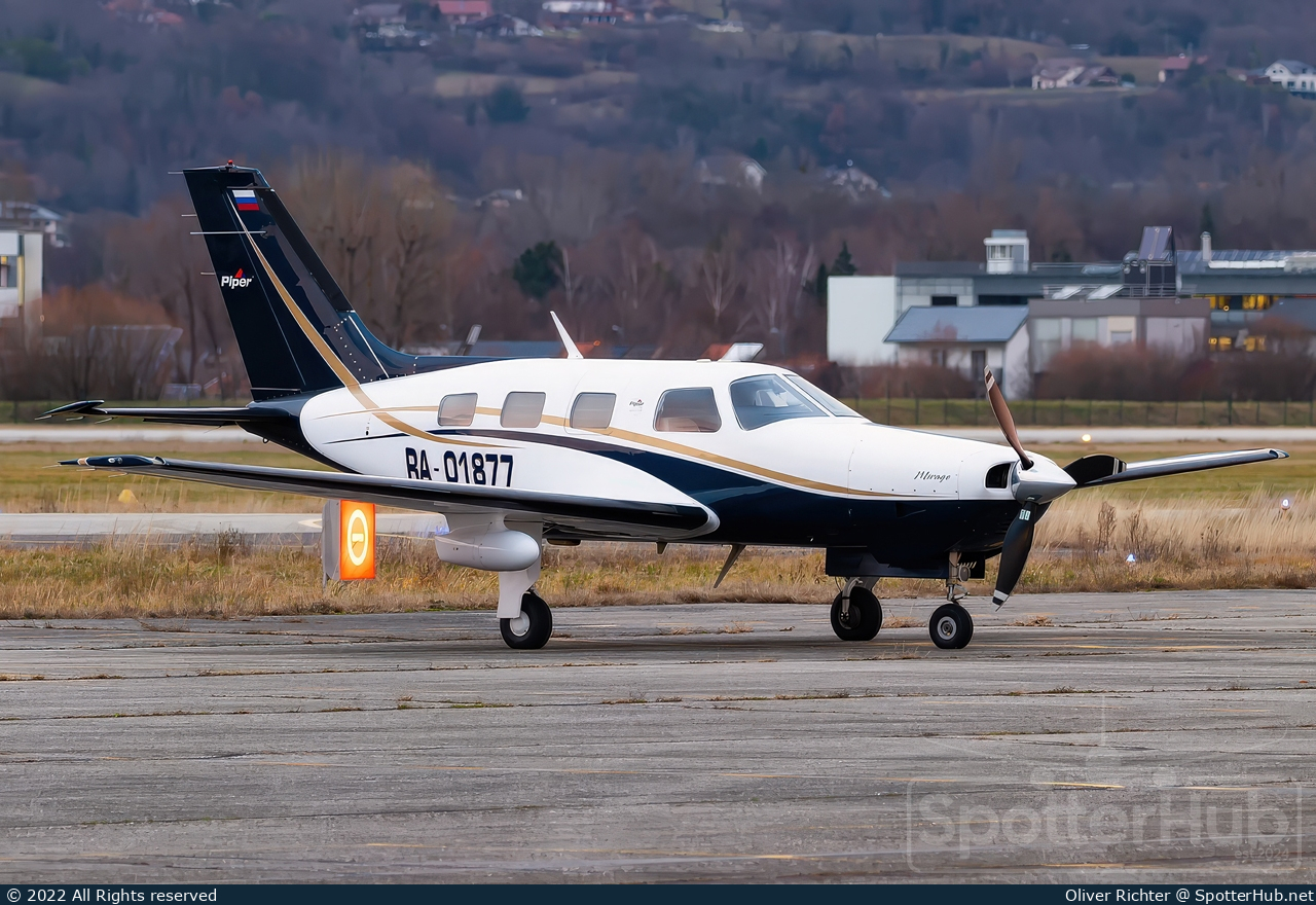 Photo of RA-01877 - Piper PA-46-350P Malibu Mirage operated by Private