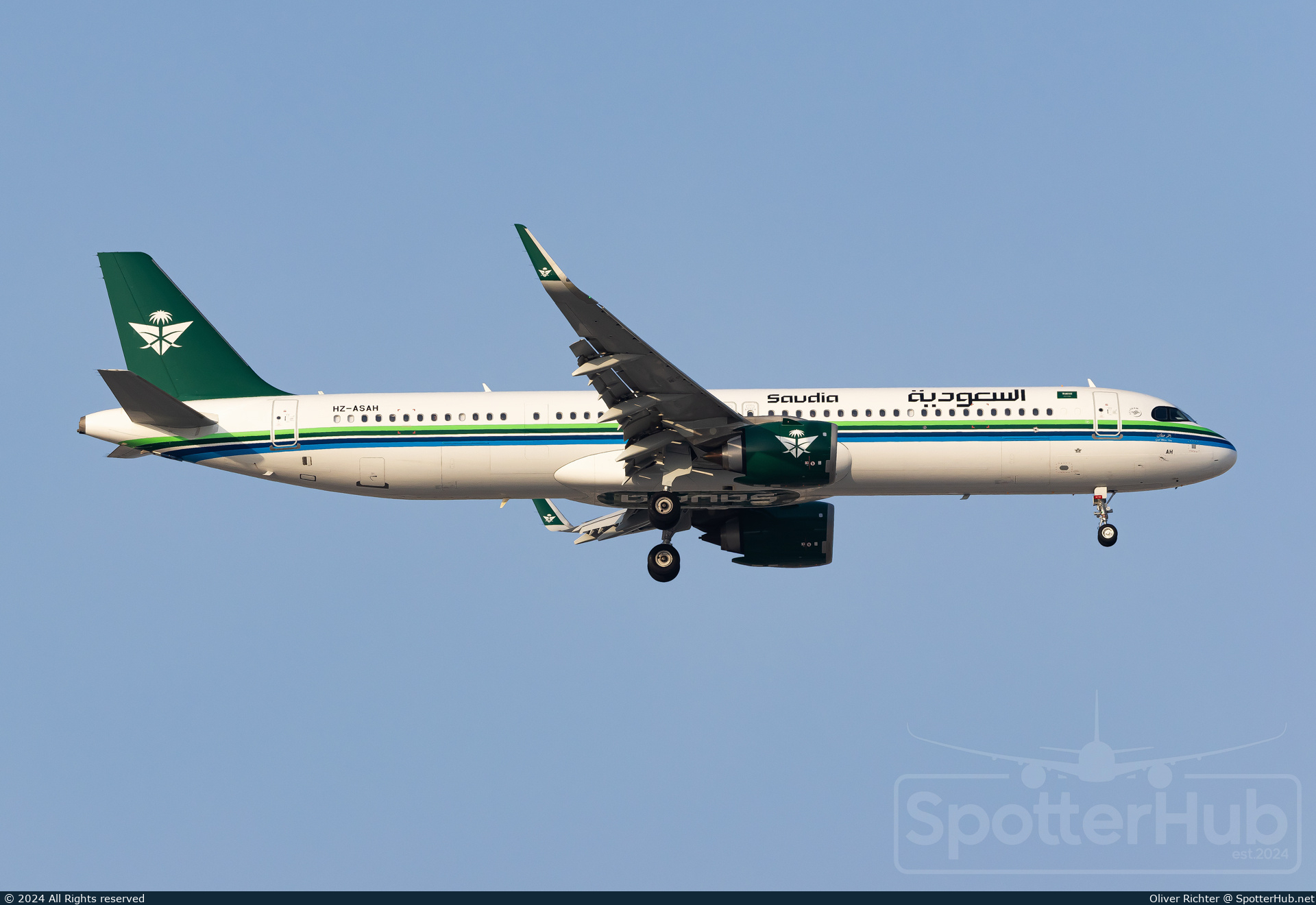 Photo of HZ-ASAH - Airbus A321-251NX operated by Saudia