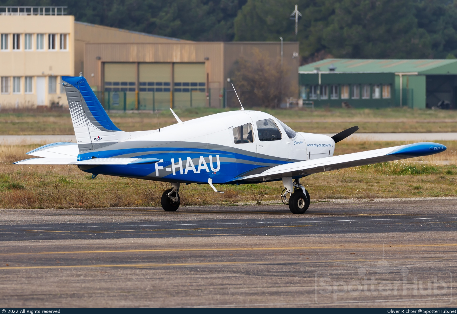 Photo of F-HAAU - Piper PA-28-140 Cherokee operated by Sky Explorer