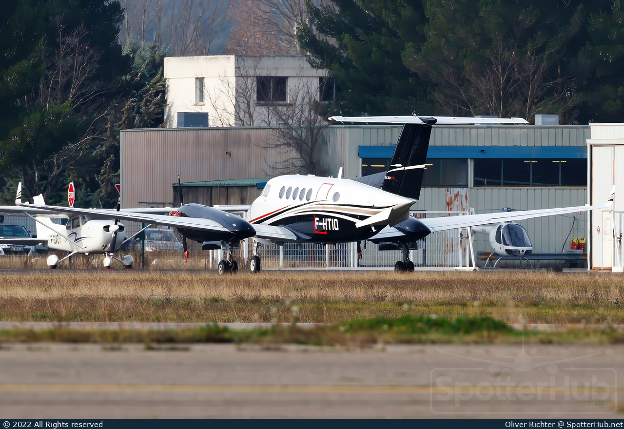 Photo of F-HTIO - Beechcraft B200GT Super King Air 250 operated by Valljet