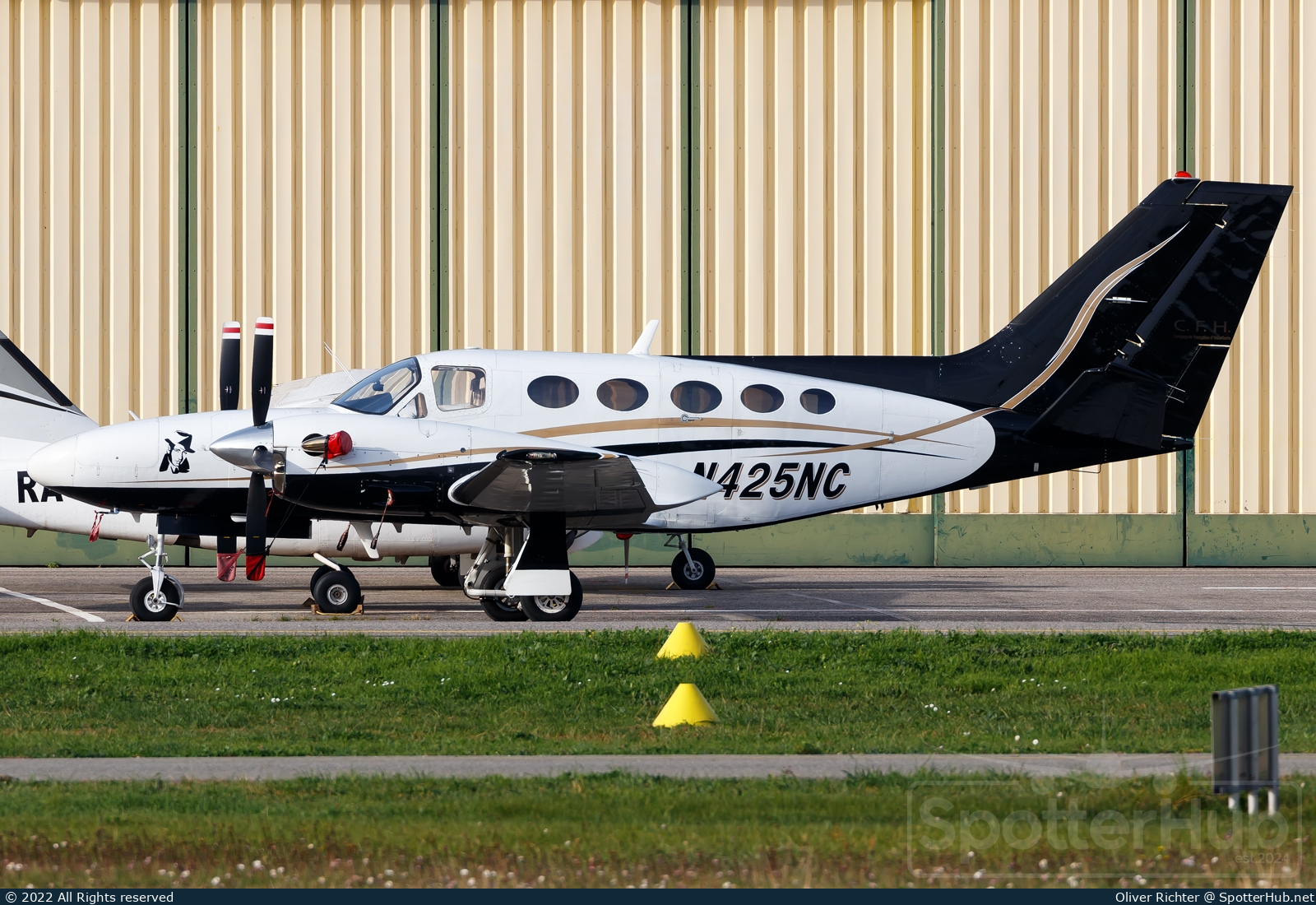 Photo of N425NC - Cessna 425 Conquest I operated by Private