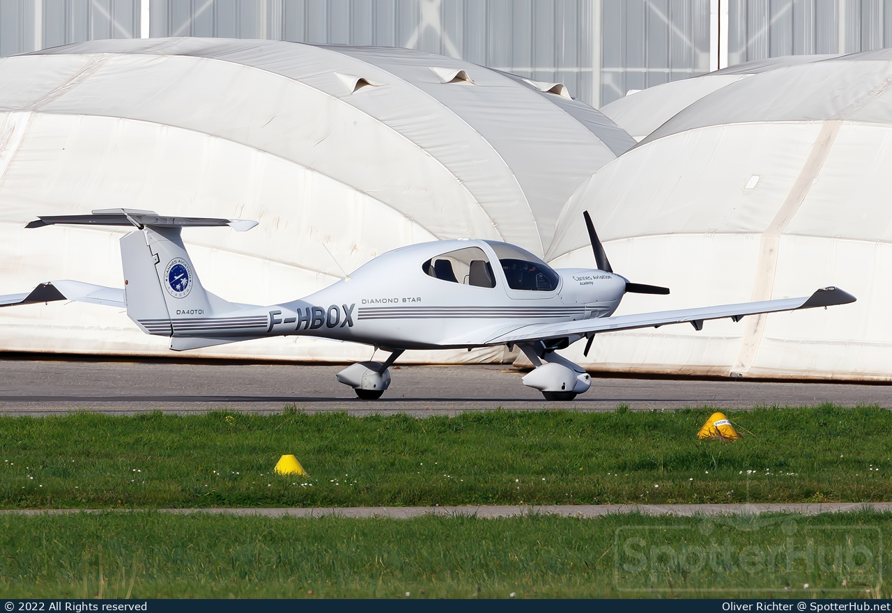 Photo of F-HBOX - Diamond DA40 Diamond Star TDI operated by Cannes Aviation Academy