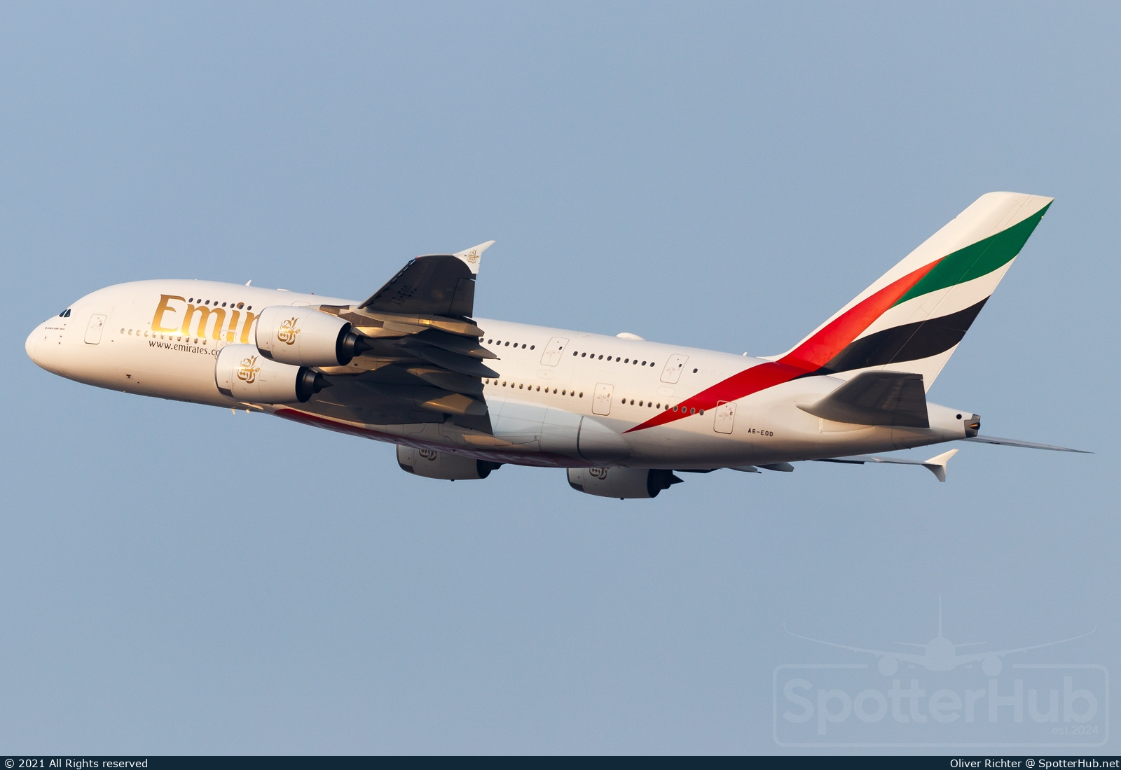 Photo of A6-EOD - Airbus A380-861 operated by Emirates