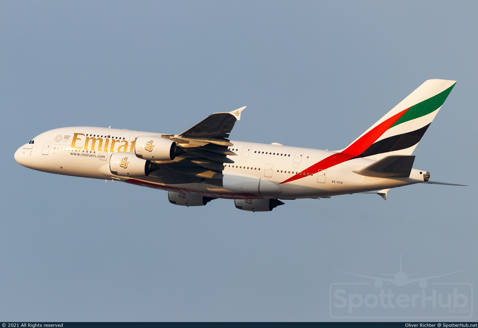 Photo of A6-EUQ - Airbus A380-842 operated by Emirates