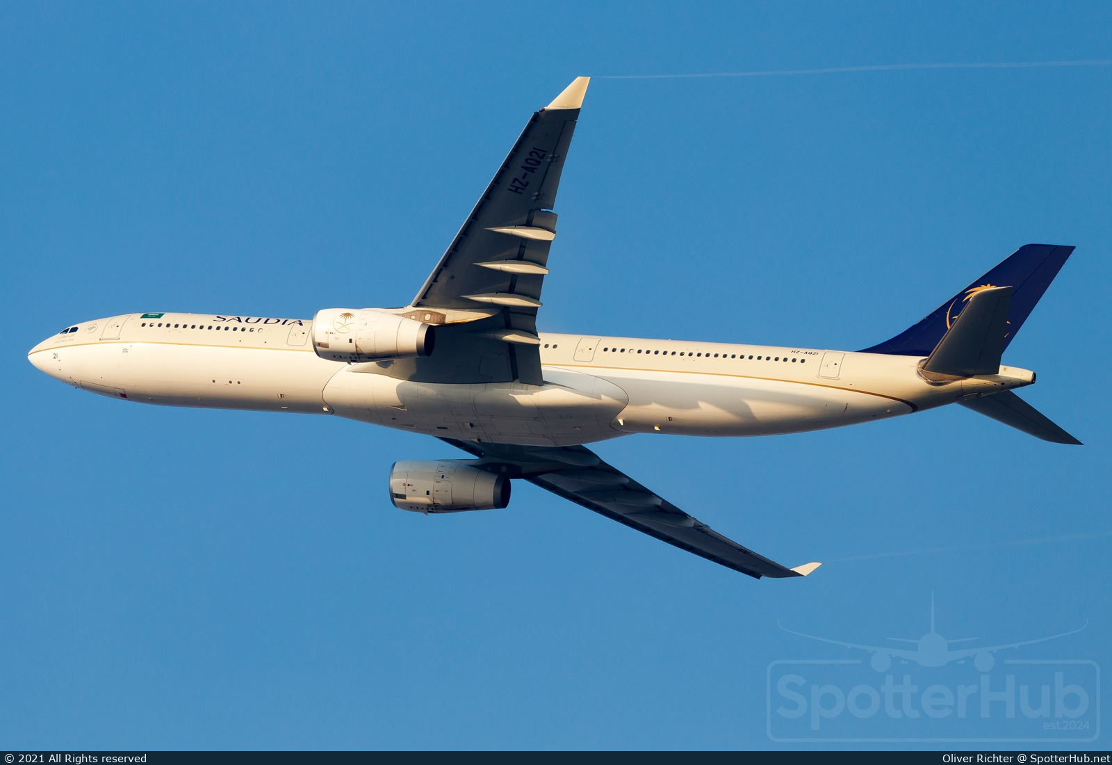 Photo of HZ-AQ21 - Airbus A330-343 operated by Saudia