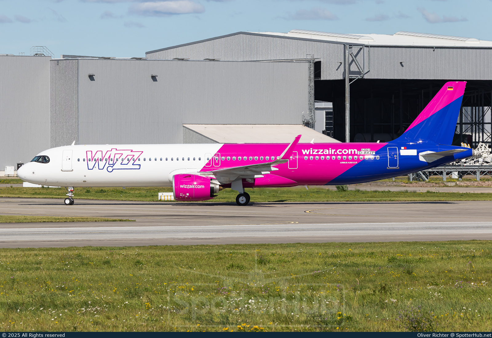Photo of D-AVZP - Airbus A321-271NY operated by Wizz Air Malta