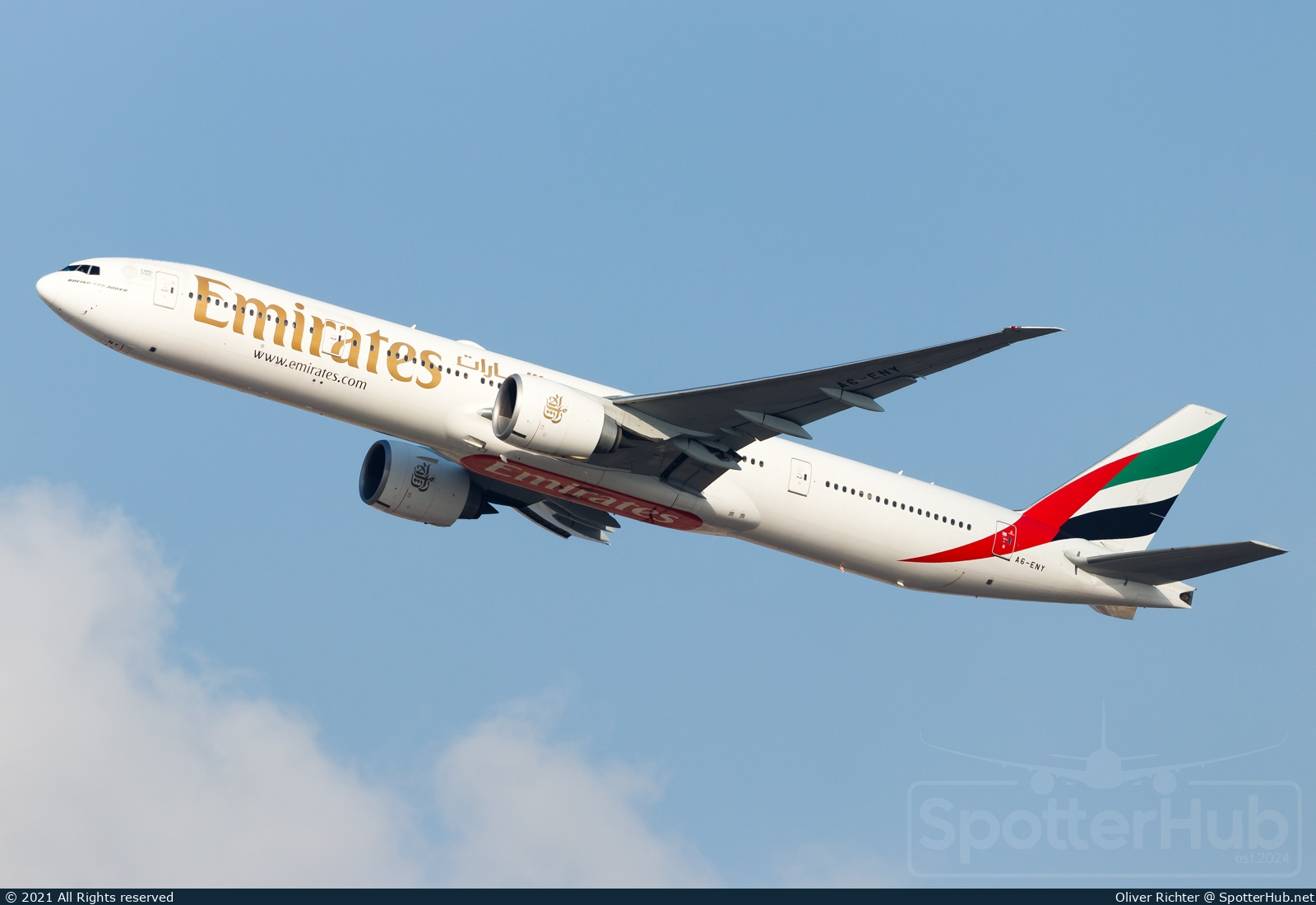 Photo of A6-ENY - Boeing 777-31H(ER) operated by Emirates