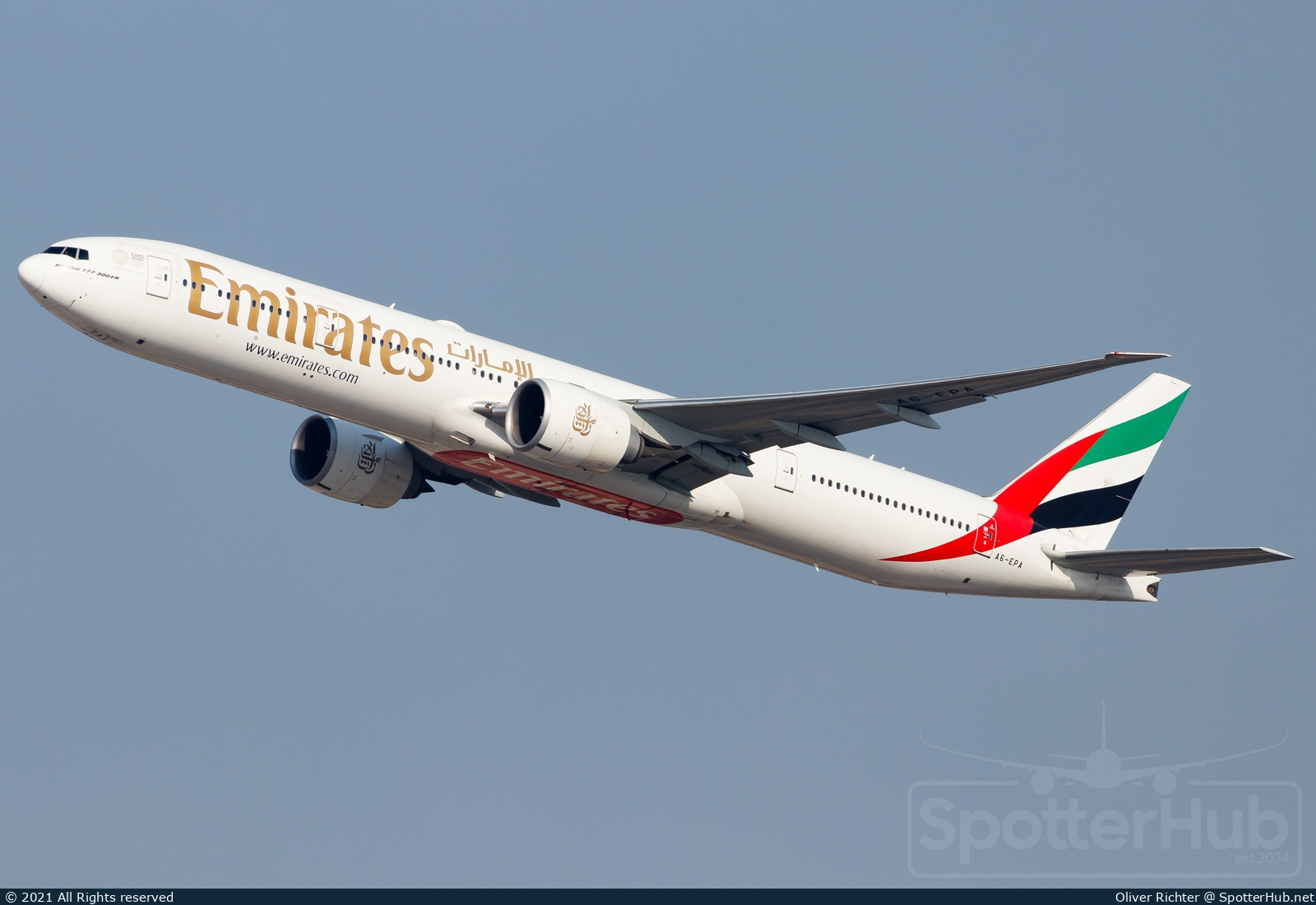 Photo of A6-EPA - Boeing 777-31H(ER) operated by Emirates