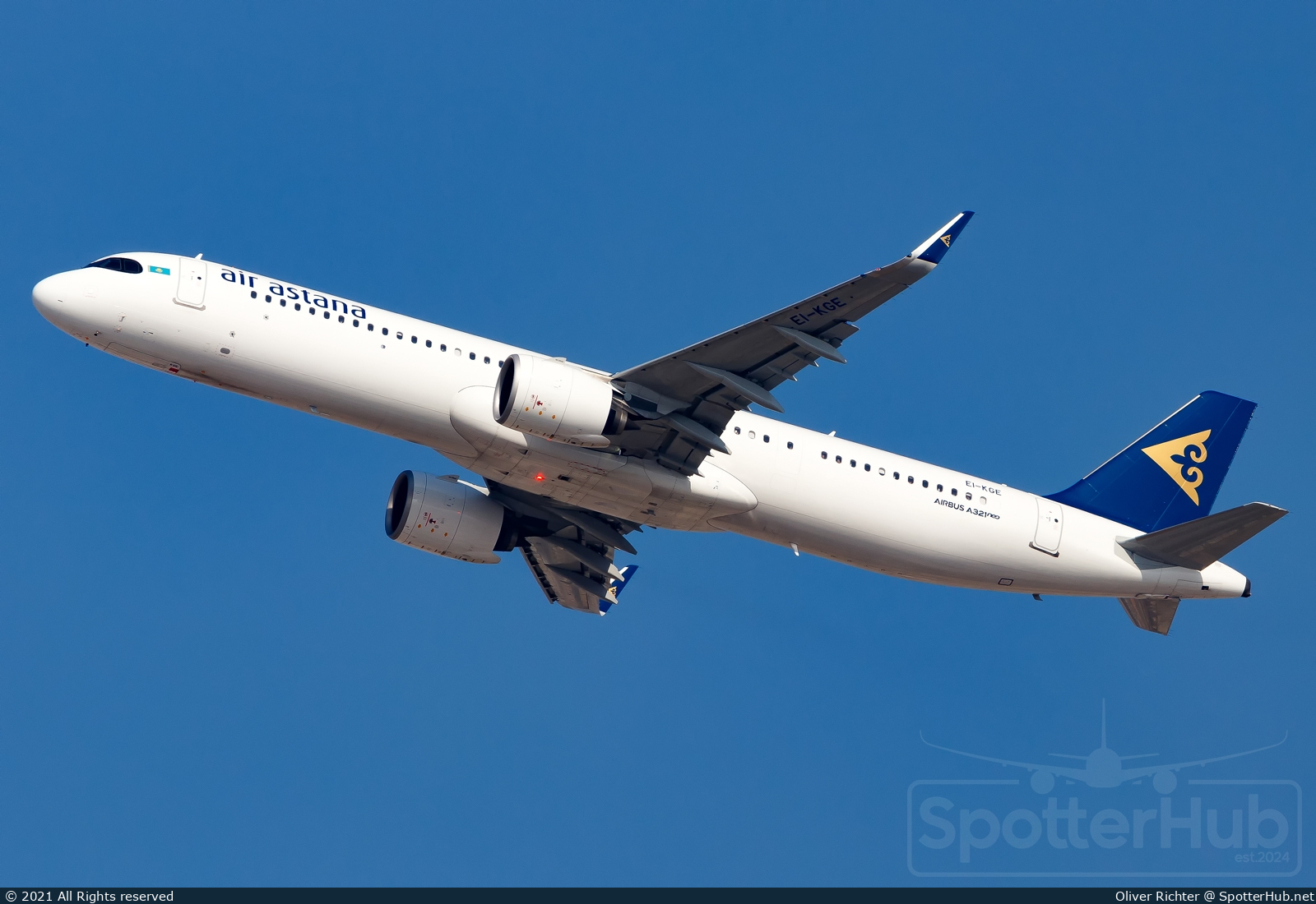 Photo of EI-KGE - Airbus A321-271NX operated by Air Astana