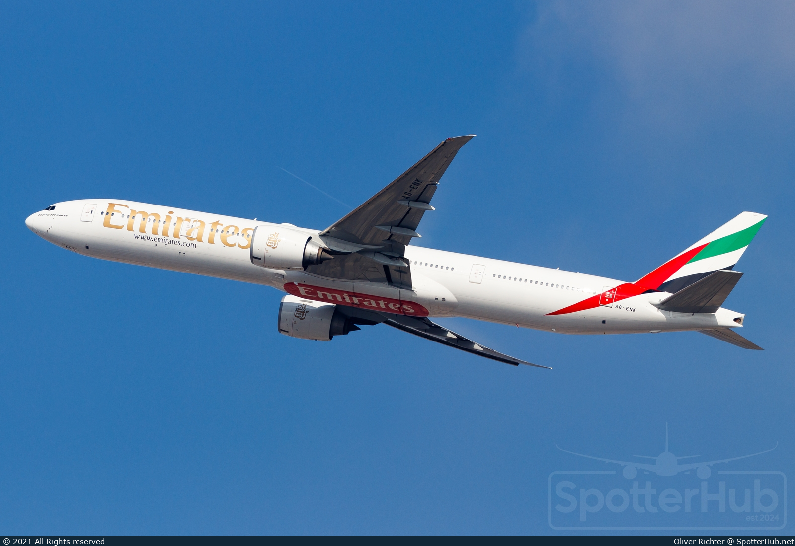 Photo of A6-ENK - Boeing 777-31H(ER) operated by Emirates
