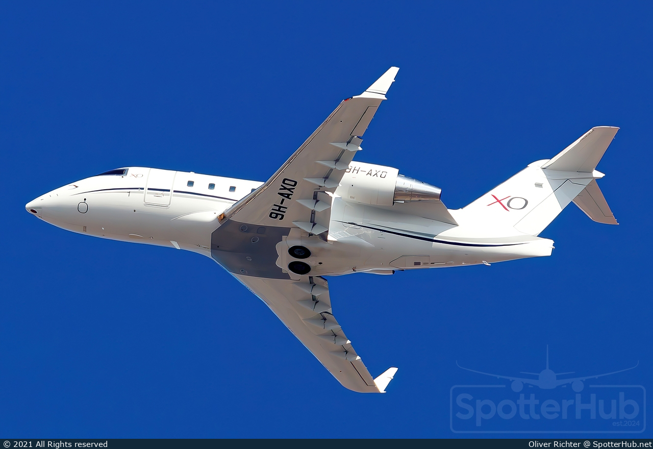 Photo of 9H-AXO - Bombardier Challenger 604 operated by XOJet Europe