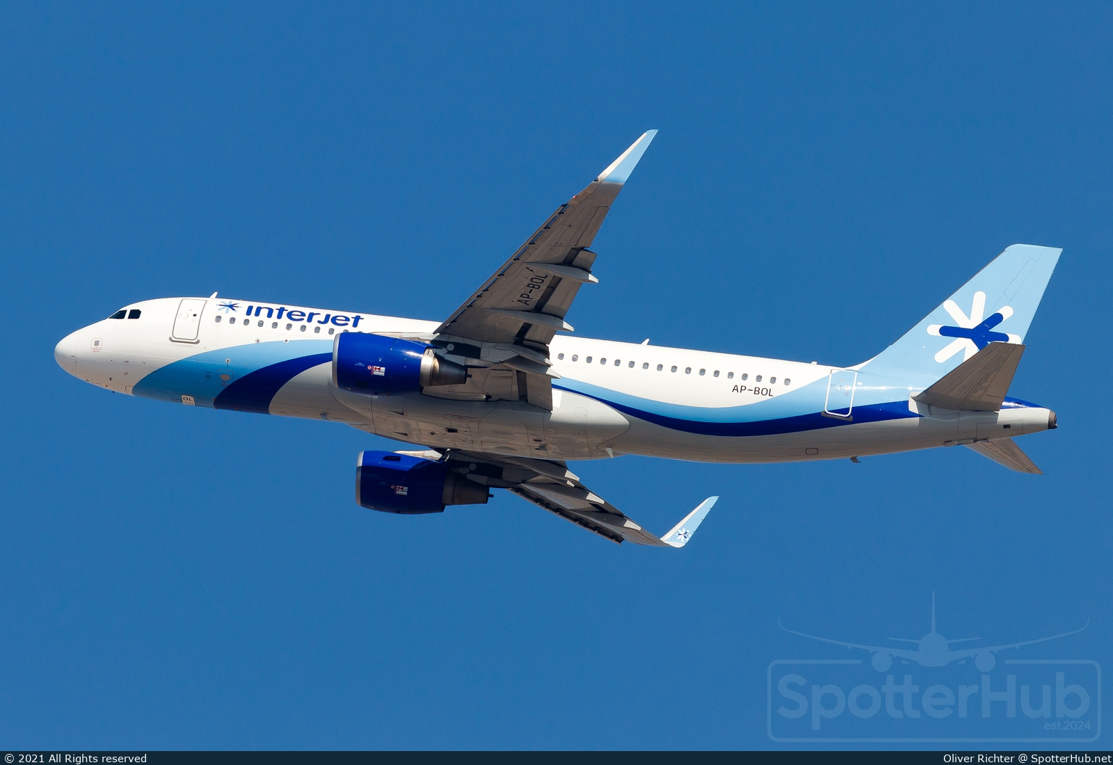 Photo of AP-BOL - Airbus A320-214 operated by PIA Pakistan International Airlines