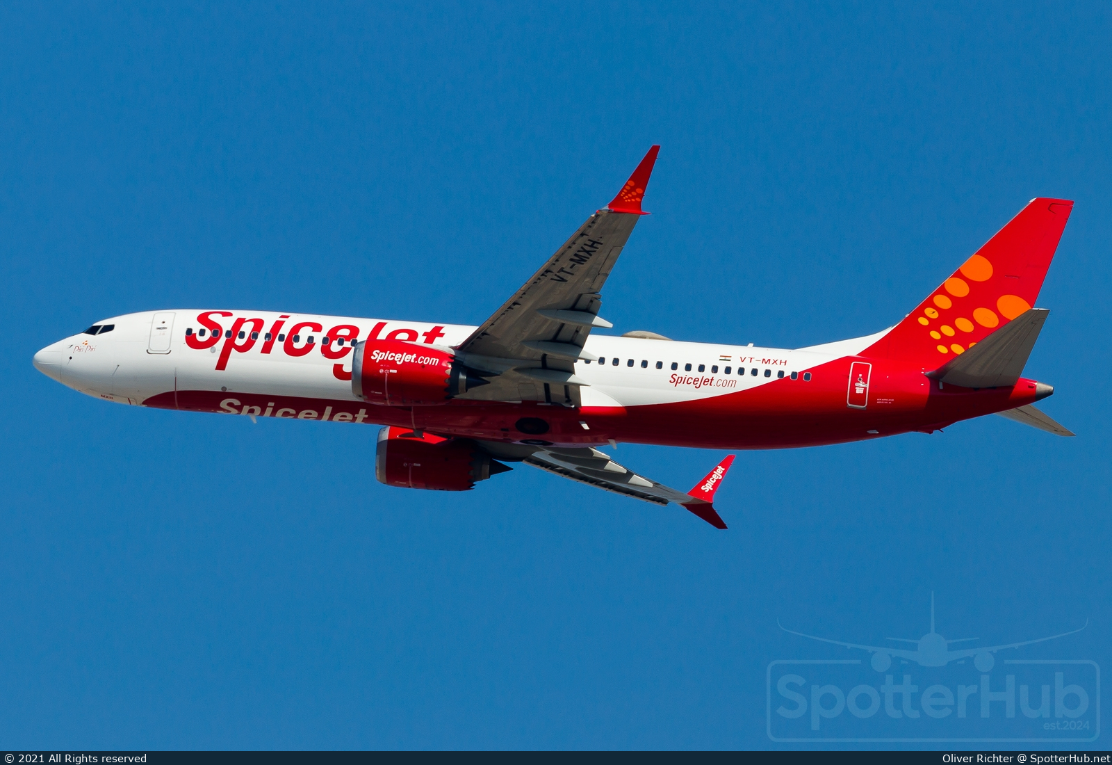 Photo of VT-MXH - Boeing 737 MAX 8 operated by SpiceJet